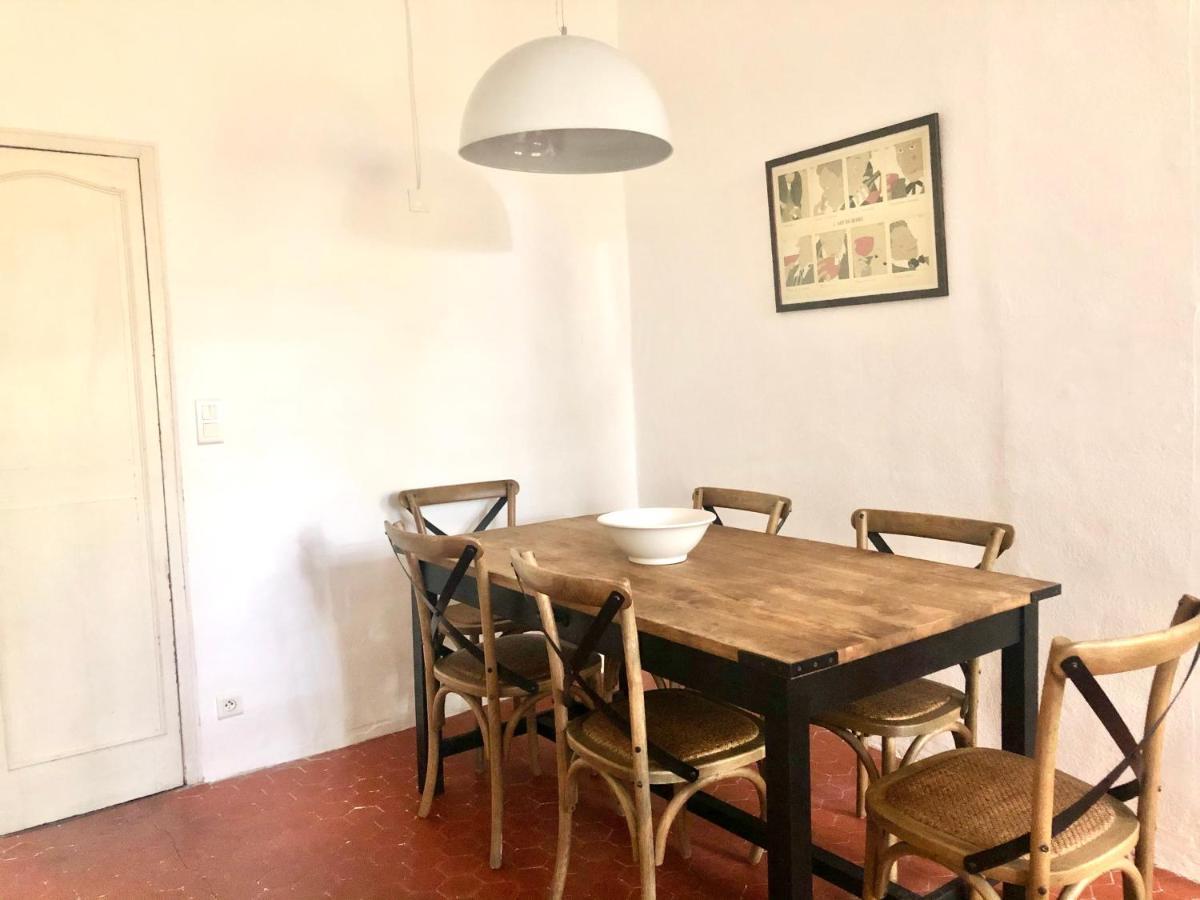 Apartment Beau 3 Pieces 83 M2 Au Coeur Du Centre Historique D'aix En Provence *